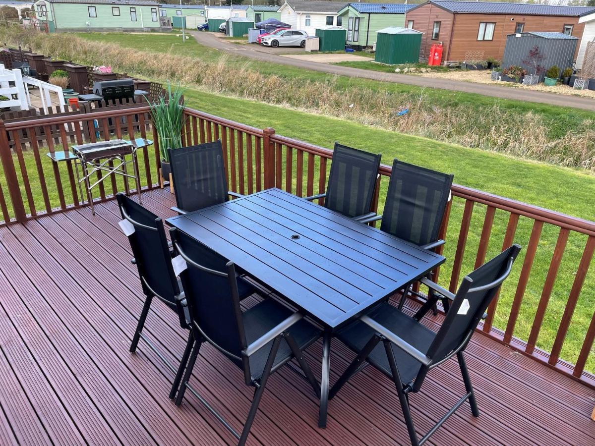Beautiful 2 bedroom Helmsley Lodge Northampton Buitenkant foto