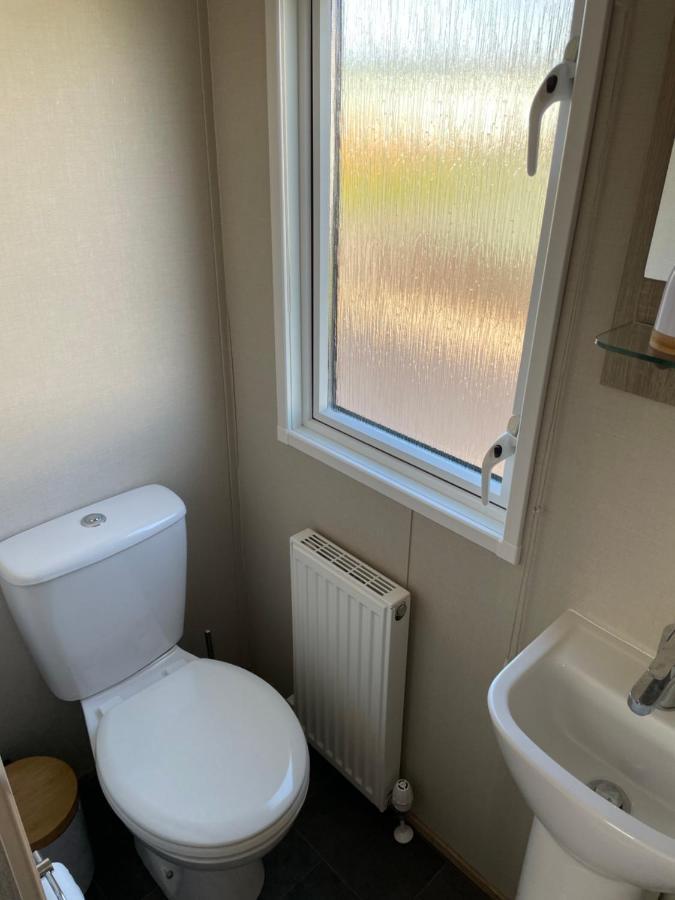 Beautiful 2 bedroom Helmsley Lodge Northampton Buitenkant foto